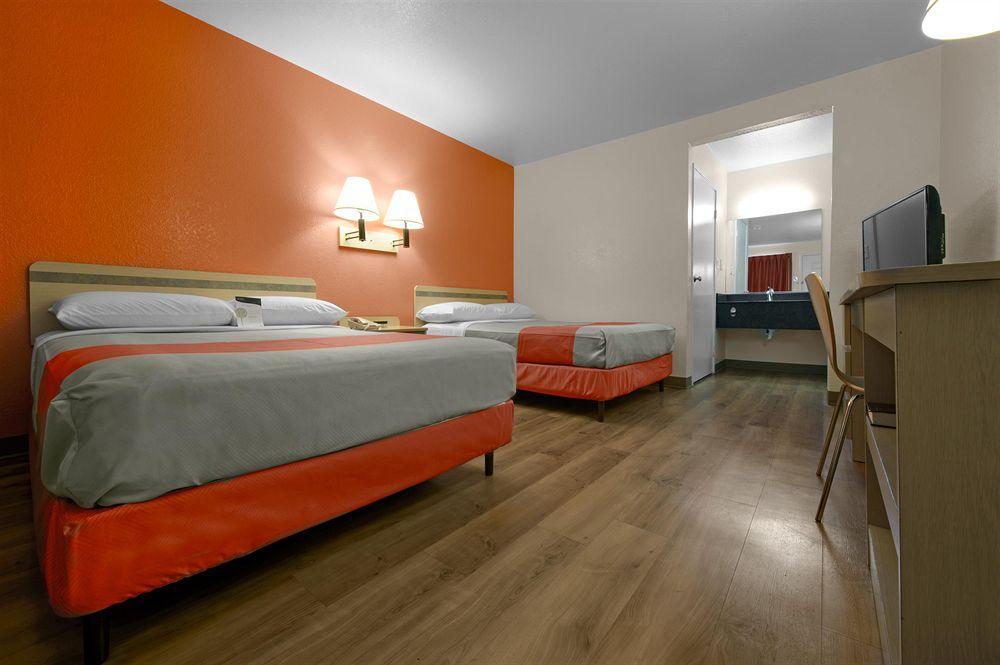 Motel 6 Weed - Mount Shasta Exterior photo